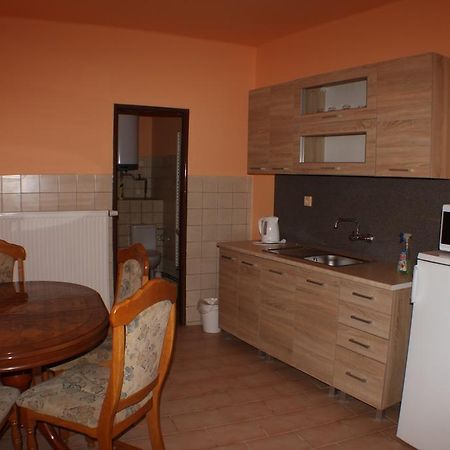 Apartmany Knezicky エクステリア 写真