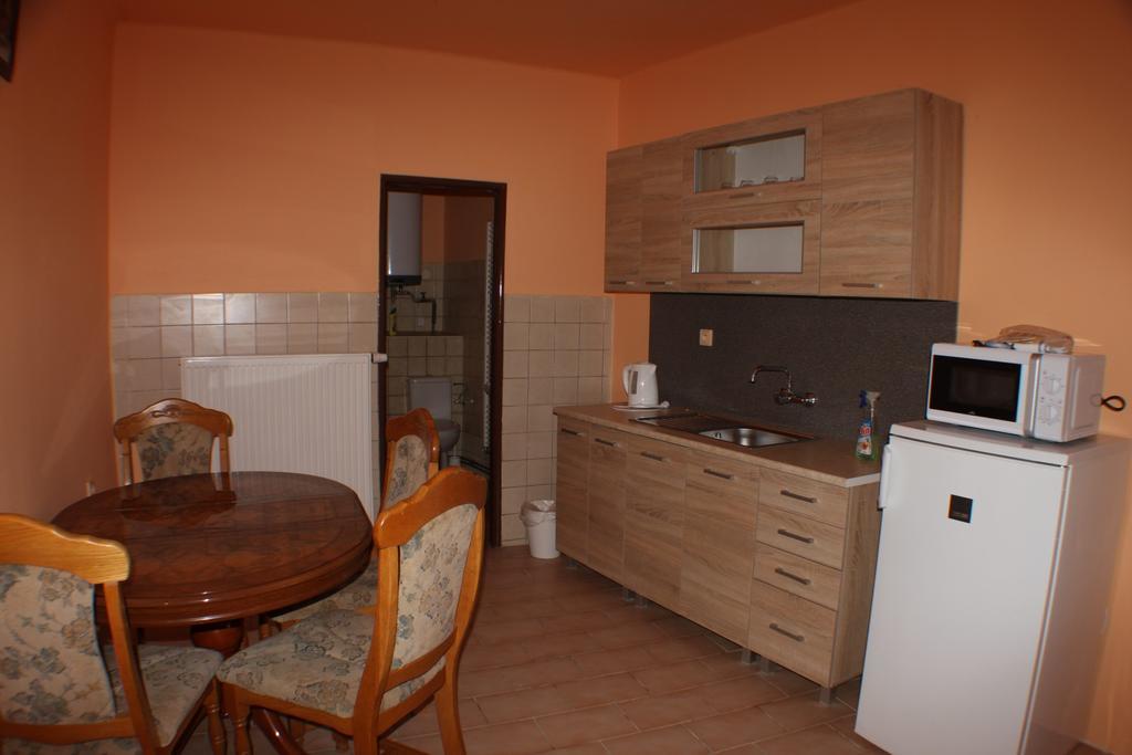 Apartmany Knezicky エクステリア 写真